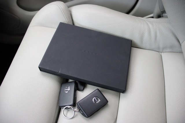 VOLVO V60 2.0 T6 Twin Engine AWD Momentum Pro Automaat, Autobedrijf Zieleman, Nieuwleusen