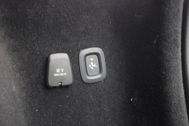 VOLVO V60 2.0 T6 Twin Engine AWD Momentum Pro Automaat, Autobedrijf Zieleman, Nieuwleusen