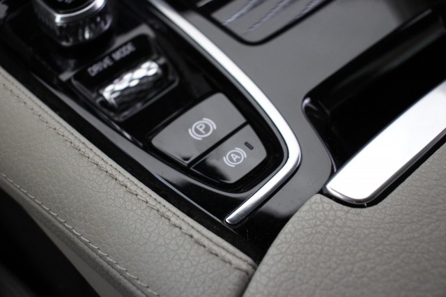 VOLVO V60 2.0 T6 Twin Engine AWD Momentum Pro Automaat, Autobedrijf Zieleman, Nieuwleusen