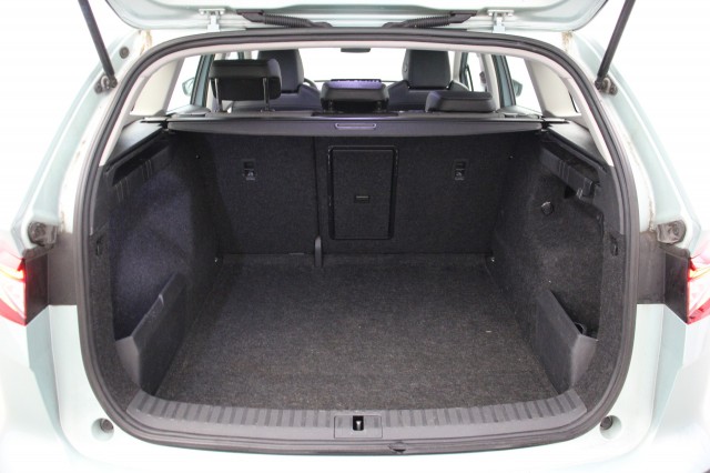 SKODA ENYAQ 60 - Carplay, Stoelverwaming, Cruise, Autobedrijf Zieleman, Nieuwleusen