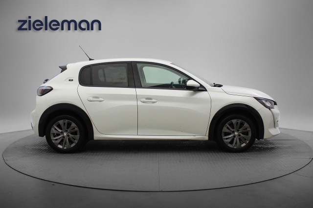 PEUGEOT E-208 Allure 50 kWh - Digital Cockpit, Carplay, Half Leer, Camera, Autobedrijf Zieleman, Nieuwleusen