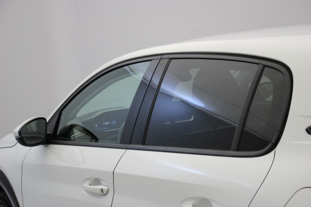 PEUGEOT E-208 Allure 50 kWh - Digital Cockpit, Carplay, Half Leer, Camera, Autobedrijf Zieleman, Nieuwleusen