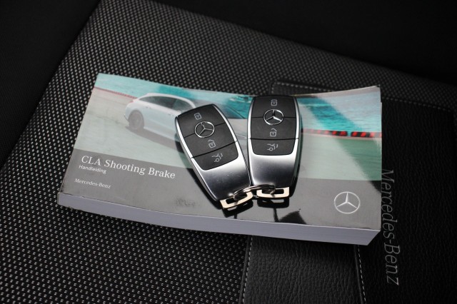 MERCEDES-BENZ CLA-KLASSE Shooting Brake 180 Business Solution Automaat - , Autobedrijf Zieleman, Nieuwleusen