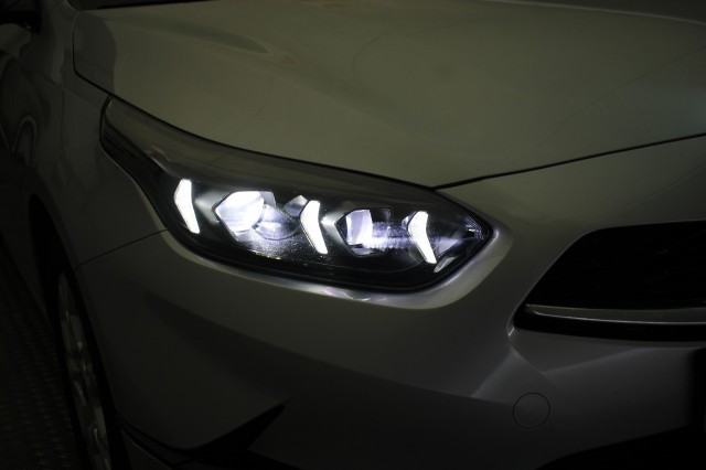 KIA CEED Sportswagen 1.0 T-GDi MHEV DynamicLine Automaat - Carplay, Navi, Cruise, Clima, Camera, Autobedrijf Zieleman, Nieuwleus