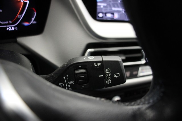 BMW 1-SERIE 116d Business Edition Automaat - Navi, Trekhaak afn. , Autobedrijf Zieleman, Nieuwleusen