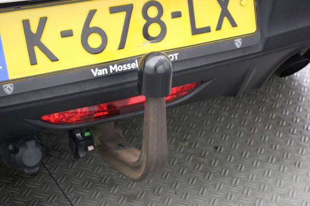 PEUGEOT 208 1.5 BlueHDi Blue Lease Active - Navi, Trekhaak, Autobedrijf Zieleman, Nieuwleusen