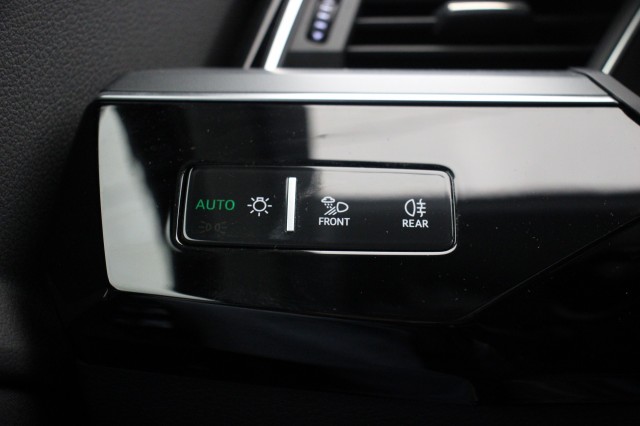 AUDI E-TRON SPORTBACK 55 quattro Business edition 95 kWh Blackline, Autobedrijf Zieleman, Nieuwleusen