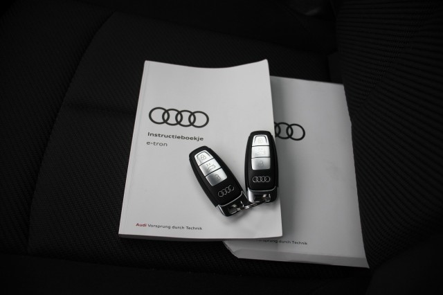 AUDI E-TRON SPORTBACK 55 quattro Business edition 95 kWh Blackline, Autobedrijf Zieleman, Nieuwleusen