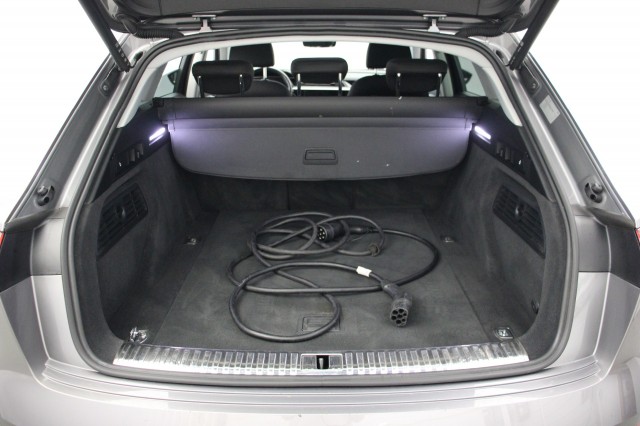 AUDI E-TRON 55 quattro edition 95 kWh - Navi, Clima, Cruise, Autobedrijf Zieleman, Nieuwleusen