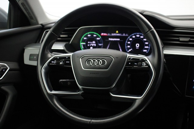 AUDI E-TRON 55 quattro edition 95 kWh - Navi, Clima, Cruise, Autobedrijf Zieleman, Nieuwleusen