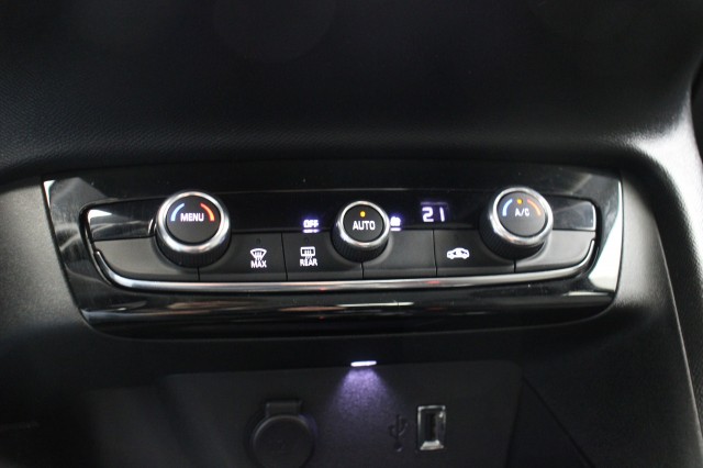 OPEL CORSA-E Edition 50 kWh 3 Fase - Carplay, Cruise, Clima. , Autobedrijf Zieleman, Nieuwleusen