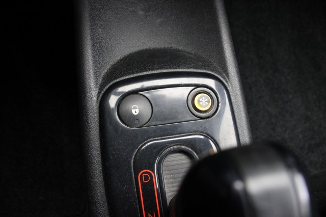 LIGIER JS50 Sport Ultimate - Camera, Airco, Leer, Autobedrijf Zieleman, Nieuwleusen