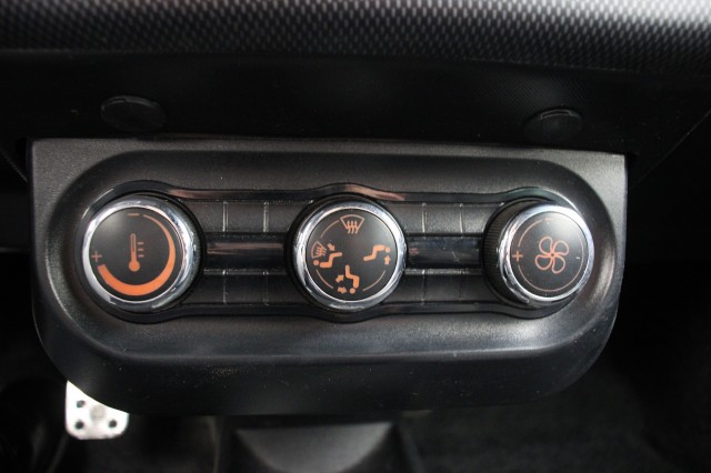 LIGIER JS50 Sport Ultimate - Camera, Airco, Leer, Autobedrijf Zieleman, Nieuwleusen