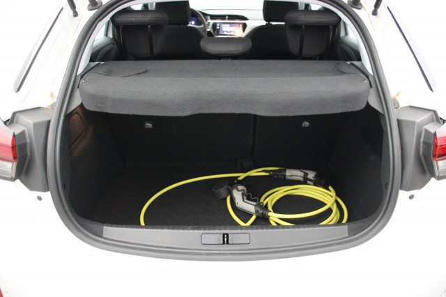 OPEL CORSA-E Edition 50 kWh 3 Fase - Carplay, Cruise, Clima. , Autobedrijf Zieleman, Nieuwleusen