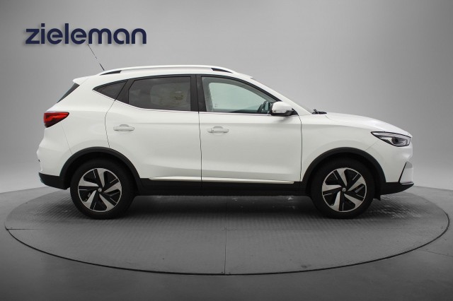 MG ZS Long Range Comfort 70 kWh - , Autobedrijf Zieleman, Nieuwleusen