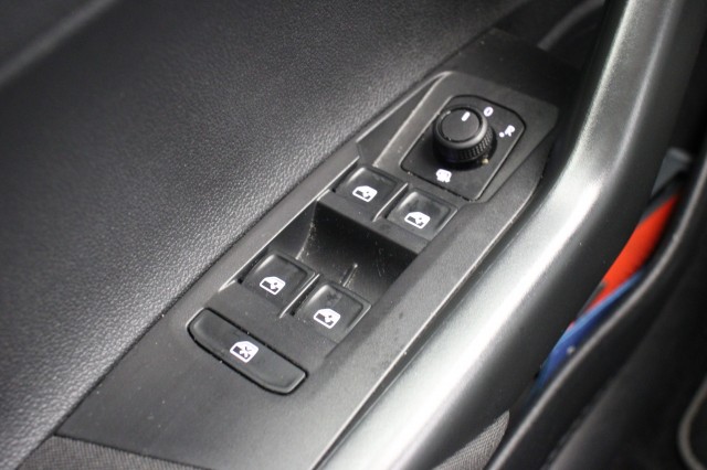 VOLKSWAGEN TAIGO 1.0 TSI Life Business - , Autobedrijf Zieleman, Nieuwleusen