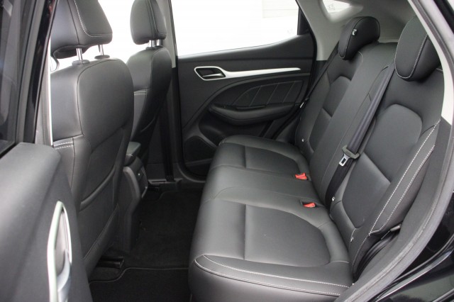 MG ZS Luxury 45 kWh - , Autobedrijf Zieleman, Nieuwleusen