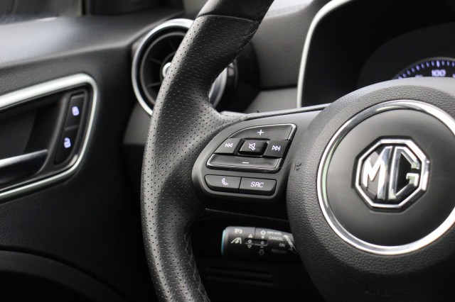 MG ZS Luxury 45 kWh - , Autobedrijf Zieleman, Nieuwleusen