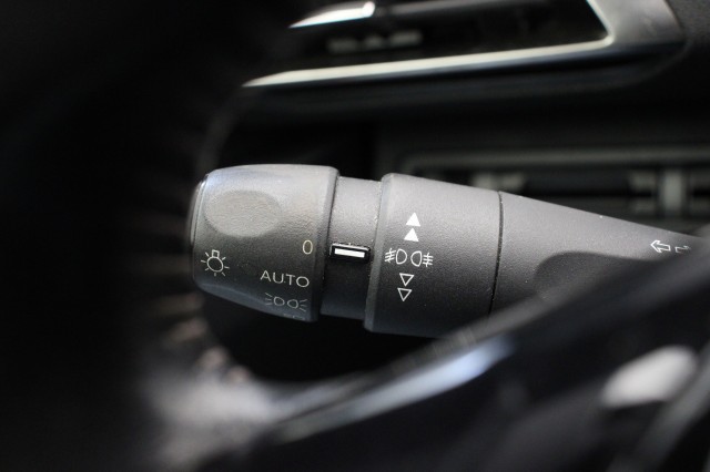 PEUGEOT 5008 1.2 PureTech Active 7 Persoons - , Autobedrijf Zieleman, Nieuwleusen