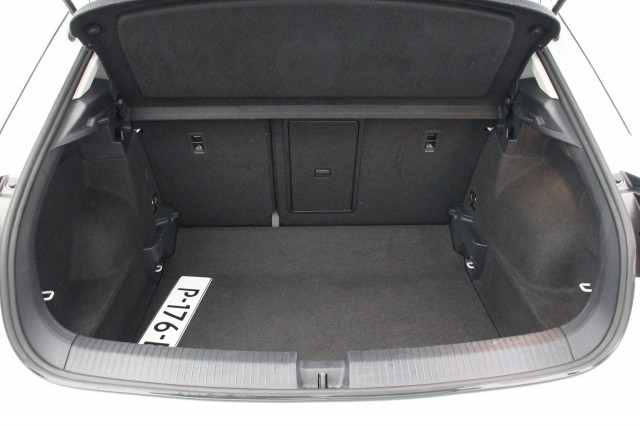 VOLKSWAGEN T-ROC 1.5 TSI Sport - Digitaal Cockpit, Carplay, Cruise, Clima, PDC, Trekhaak, Autobedrijf Zieleman, Nieuwleusen