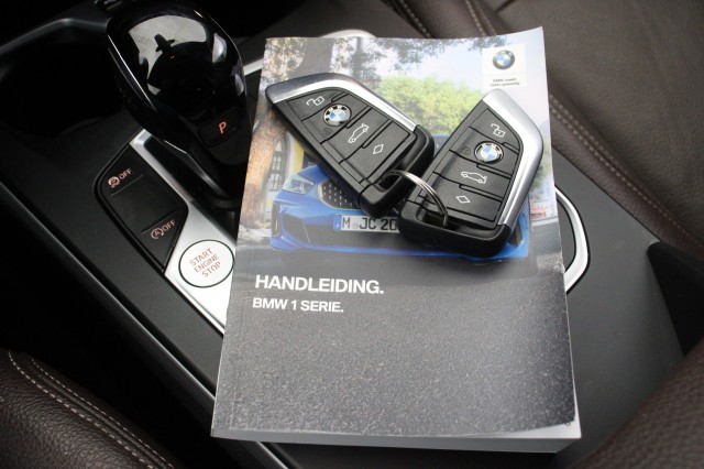 BMW 1-SERIE 116i Automaat - Clima,, Autobedrijf Zieleman, Nieuwleusen
