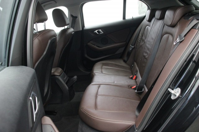 BMW 1-SERIE 116i Automaat - Clima,, Autobedrijf Zieleman, Nieuwleusen