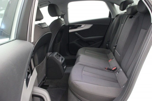 AUDI A4 Limousine 35 TDI Launch edition Business Automaat - , Autobedrijf Zieleman, Nieuwleusen