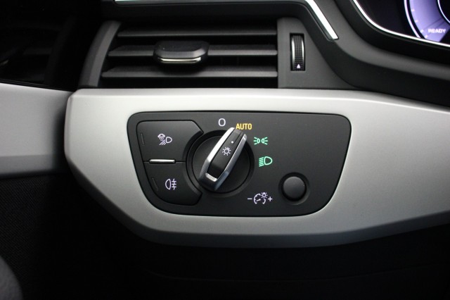 AUDI A4 Limousine 35 TDI Launch edition Business Automaat - , Autobedrijf Zieleman, Nieuwleusen
