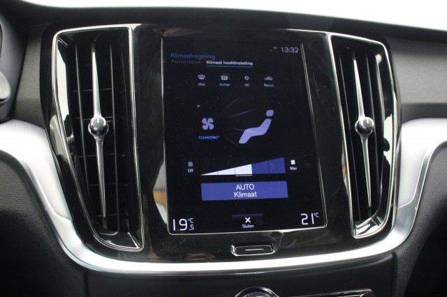 VOLVO V60 2.0 T6 Recharge AWD Business Pro - , Autobedrijf Zieleman, Nieuwleusen