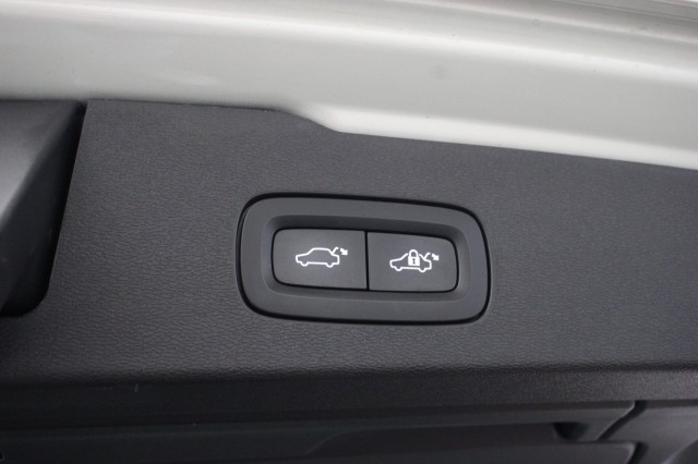 VOLVO V60 2.0 T6 Recharge AWD Business Pro - , Autobedrijf Zieleman, Nieuwleusen