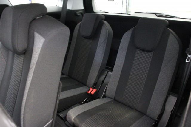 PEUGEOT 5008 1.2 PureTech Executive - , Autobedrijf Zieleman, Nieuwleusen