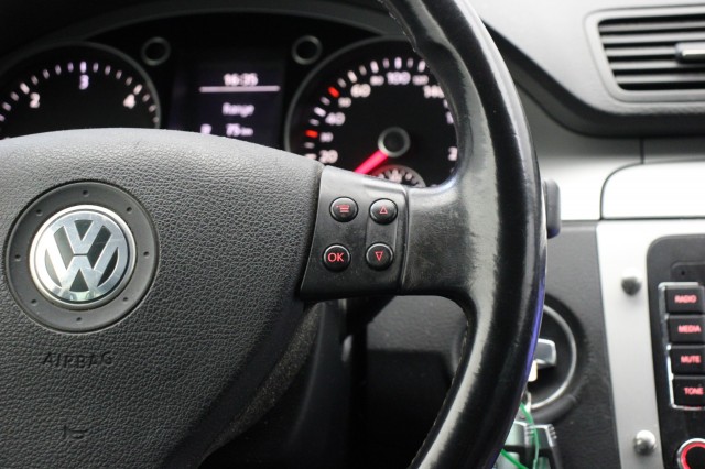 VOLKSWAGEN PASSAT 2.0 TDI Comfortline - , Autobedrijf Zieleman, Nieuwleusen