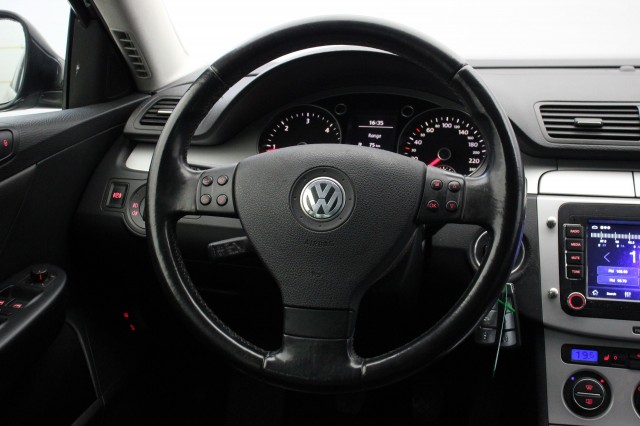 VOLKSWAGEN PASSAT 2.0 TDI Comfortline - , Autobedrijf Zieleman, Nieuwleusen