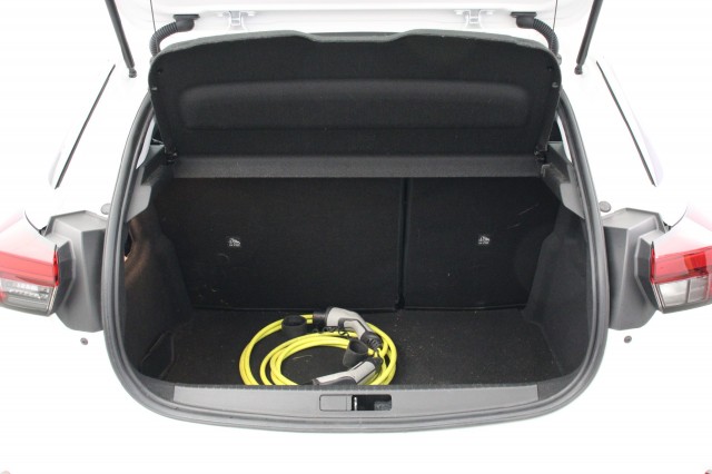 OPEL CORSA Edition 50 kWh 3 Fase - Carplay, Cruise, Clima   , Autobedrijf Zieleman, Nieuwleusen