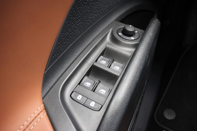 SKODA ENYAQ 60 - Carplay, Stoelverwaming, Cruise, Autobedrijf Zieleman, Nieuwleusen