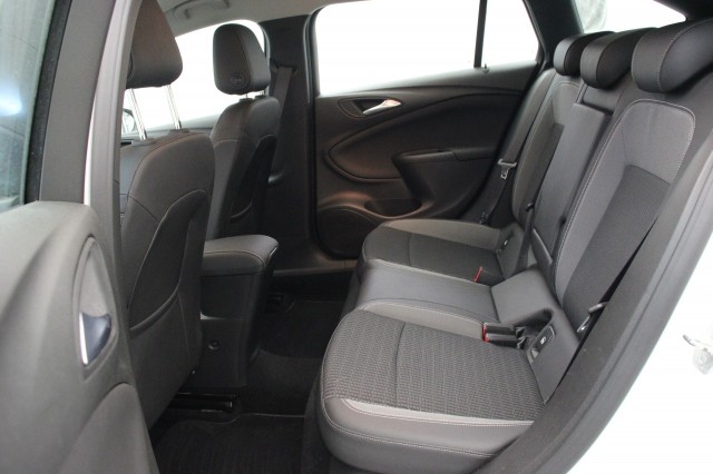 OPEL ASTRA SportsTourer 1.5 CDTI Elegance - , Autobedrijf Zieleman, Nieuwleusen