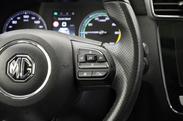 MG ZS Luxury 45 kWh - , Autobedrijf Zieleman, Nieuwleusen