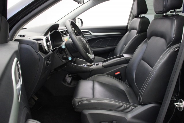 MG ZS Luxury 45 kWh - , Autobedrijf Zieleman, Nieuwleusen