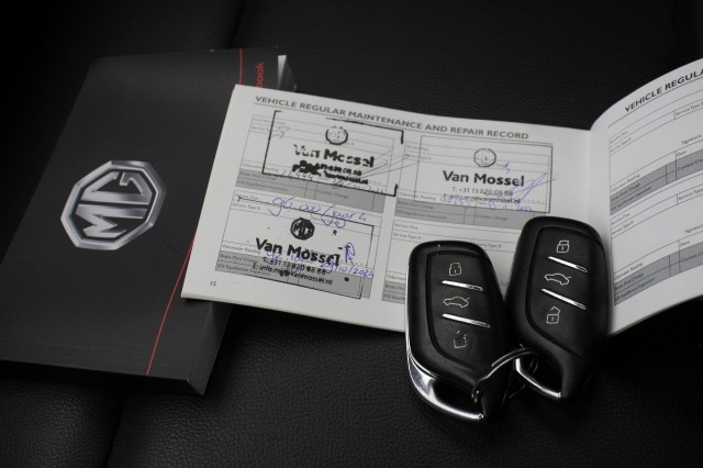 MG ZS Luxury 45 kWh - , Autobedrijf Zieleman, Nieuwleusen