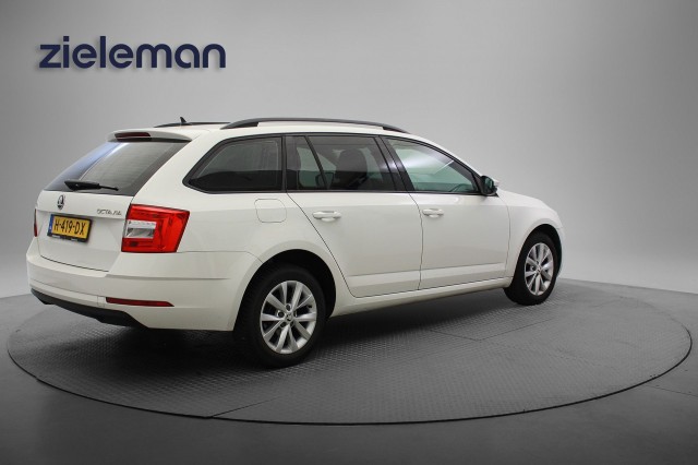 SKODA OCTAVIA Combi 1.0 TSI Greentech Business Edition - Carplay, Cruise, PDC, Clima, Autobedrijf Zieleman, Nieuwleusen