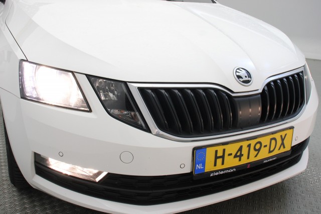 SKODA OCTAVIA Combi 1.0 TSI Greentech Business Edition - Carplay, Cruise, PDC, Clima, Autobedrijf Zieleman, Nieuwleusen