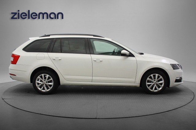 SKODA OCTAVIA Combi 1.0 TSI Greentech Business Edition - Carplay, Cruise, PDC, Clima, Autobedrijf Zieleman, Nieuwleusen
