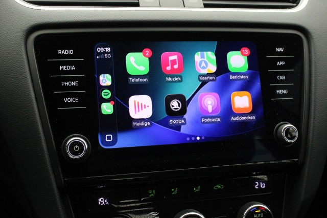 SKODA OCTAVIA Combi 1.0 TSI Greentech Business Edition - Carplay, Cruise, PDC, Clima, Autobedrijf Zieleman, Nieuwleusen