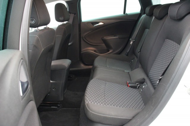 OPEL ASTRA Sports Tourer 1.2 Edition - , Autobedrijf Zieleman, Nieuwleusen