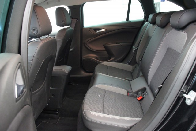 OPEL ASTRA Sports Tourer 1.5 CDTI Business Elegance - Carplay, Camera, Half Leer, Bose, Autobedrijf Zieleman, Nieuwleusen