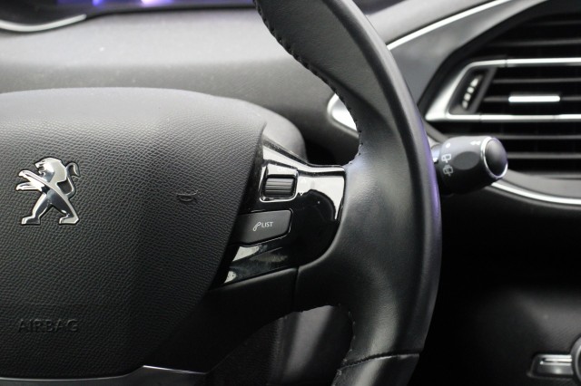 PEUGEOT 308 SW 1.2 PureTech Allure - , Autobedrijf Zieleman, Nieuwleusen