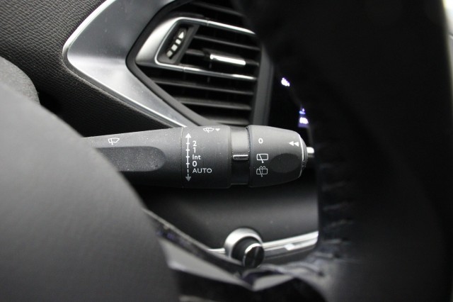 PEUGEOT 308 SW 1.2 PureTech Allure - , Autobedrijf Zieleman, Nieuwleusen