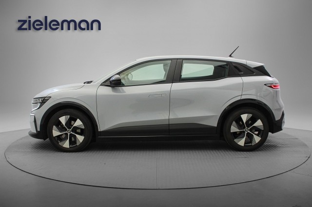 RENAULT MEGANE E-TECH EV40 Boost Charge Equilibre, Autobedrijf Zieleman, Nieuwleusen