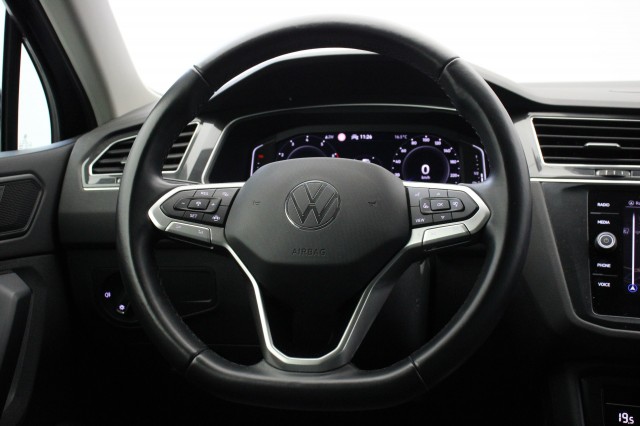 VOLKSWAGEN TIGUAN 1.5 TSI Life Business - , Autobedrijf Zieleman, Nieuwleusen