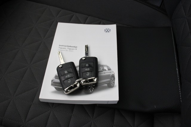 VOLKSWAGEN TIGUAN 1.5 TSI Life Business - , Autobedrijf Zieleman, Nieuwleusen